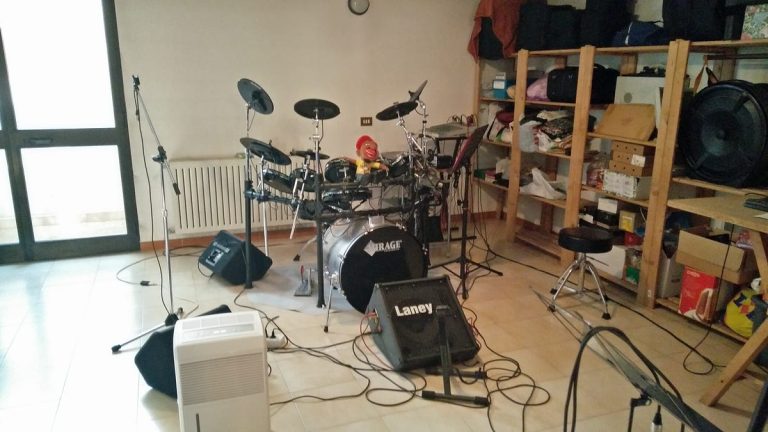 How to Make Electronic Drums at Home