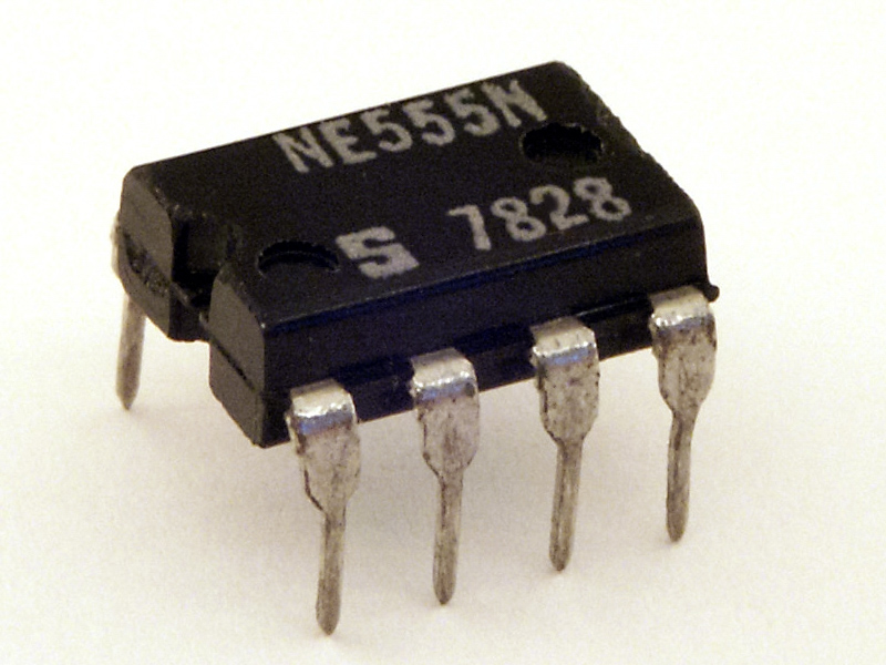 What is Ic in Electronics Components