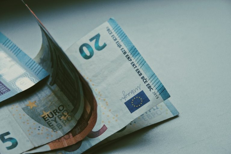 How Does the Electronic Fund Transfer Act Protect Consumers Quizlet: Essential Insights